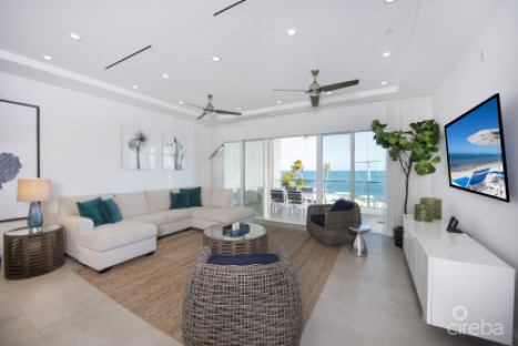Rum Point Club #206