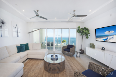 Rum Point Club #206