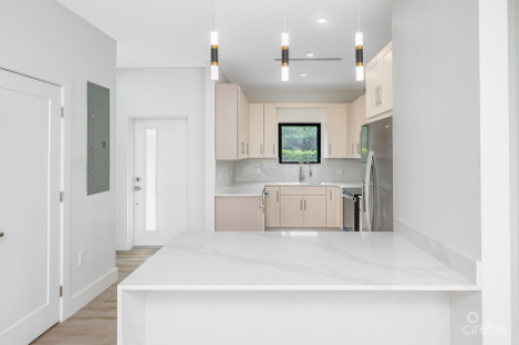 Brand New Gated - Lavania Court 2 Bed 2.5 Executive Home
