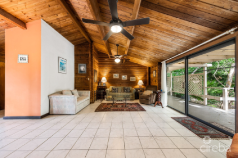 Phelan Close 30, South Sound Home