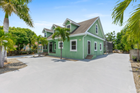 5Br Single Family Home With Duplex