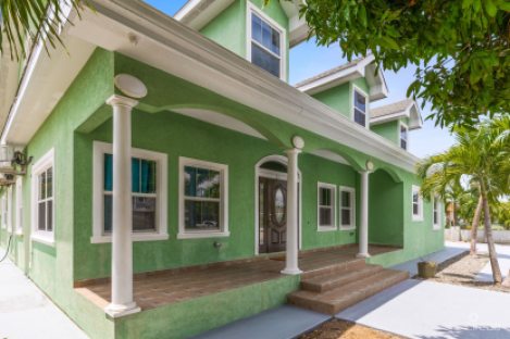 5Br Single Family Home With Duplex