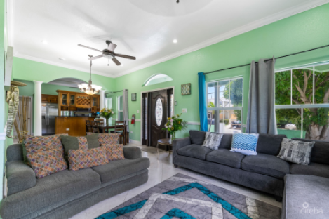 5Br Single Family Home With Duplex