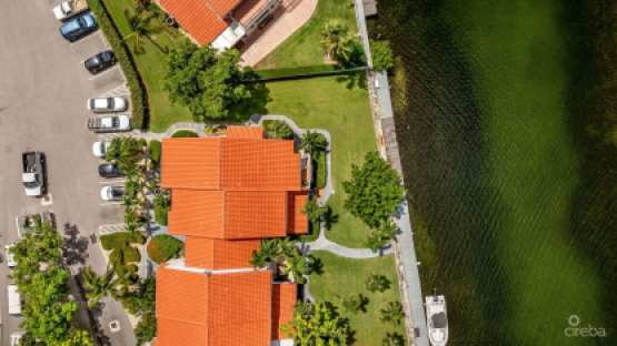 Canalfront 4 Bed | 4.5 Bath - Newly Renovated Governors Harbour Home