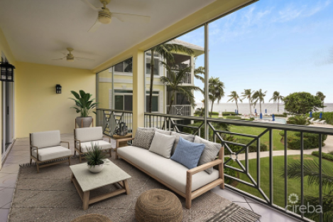 Crescent Point Unit #15, Seven Mile Beach