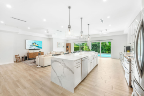 Fully Renovated Lovedale Family Home In Savannah