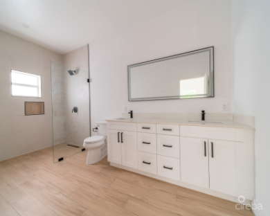3 BED 2.5 BATH HOME SPLENDID VIEW NORTH SIDE