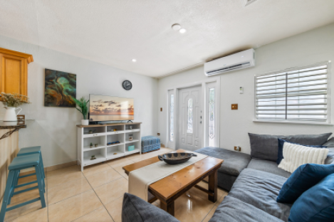 Raleigh Quay, Governors Harbour 1 Bedroom Apartment