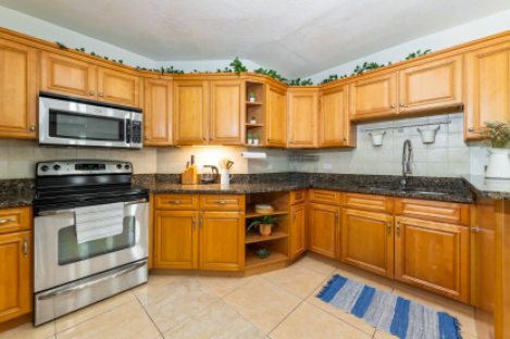 Raleigh Quay, Governors Harbour 1 Bedroom Apartment