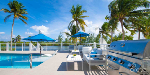 Carib Sun - Exquisite Waterfront Estate W /Guesthouse In Cayman Kai