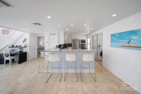 Coral Loft Beach House W/ 2,838 Sq Ft Of New Construction