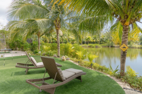 Lakefront - Upgraded 3Beds Coconut Village Home