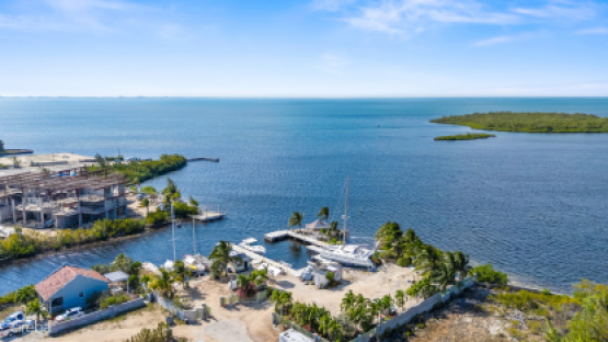 Stunning Seafront Lot – Prime Location With Views Of North Sound And Historic Duck Pond
