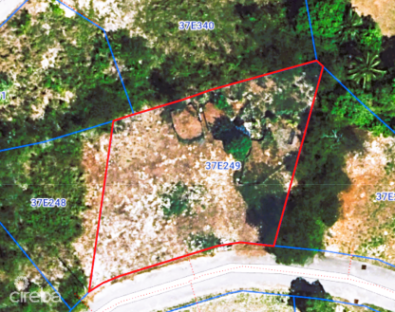 Duplex Lot - Mayfair Crescent - Northward.  0.2873 Acre