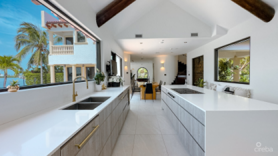 CRYSTAL HAROUR - OCEAN FRONT HOME