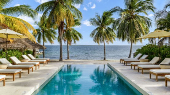 Kempa Kai Incredible Oceanfront Home With Guest Bungalow