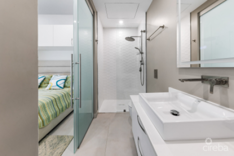 HARBOUR WALK TURNKEY INVESTMENT CONDO