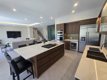 MARQUIS QUAY RESIDENCE, CRYSTAL HARBOUR