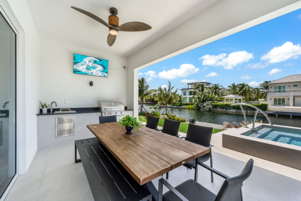 MARQUIS QUAY RESIDENCE, CRYSTAL HARBOUR